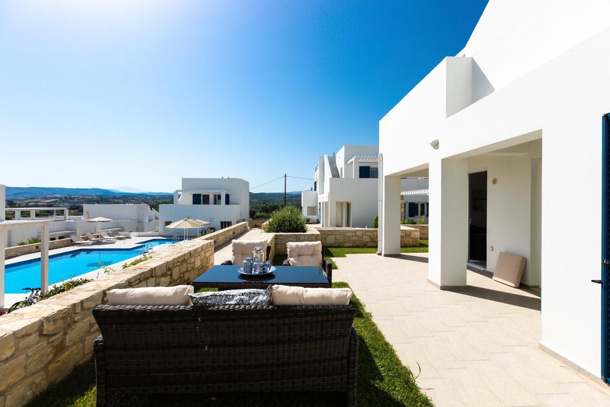 Triton Sea View Villa Jeorjúpoli Szoba fotó